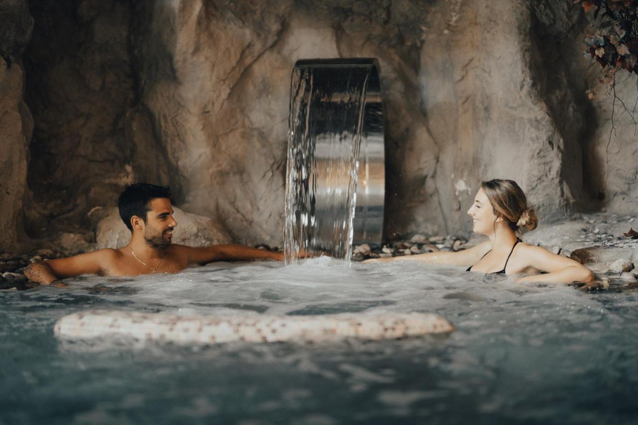 Hotel La Soldanella โมเอนา ภายนอก รูปภาพ