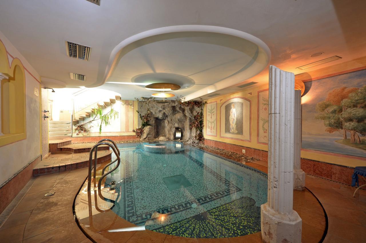 Hotel La Soldanella โมเอนา ภายนอก รูปภาพ